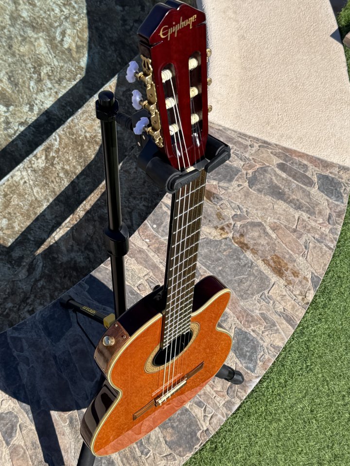 Guitarra Epiphone Chet Atkins Nylon