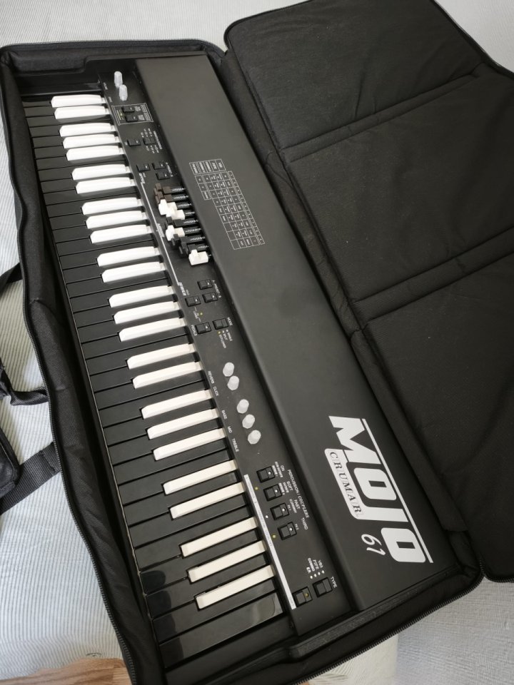 Crumar Mojo 61 Black Edition + Lower + Extras