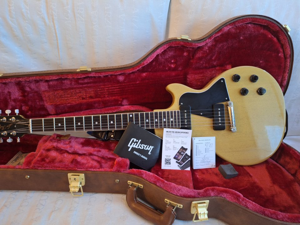 Gibson Les Paul Special TV Yellow (3,1 kg) de segunda mano · Foto 3 de 4 · Madrid · 1200 €