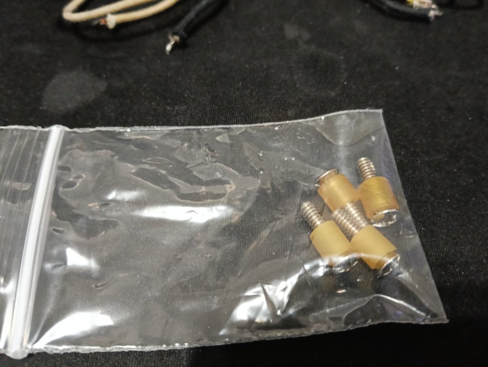 Vendo pastillas Fender Custom Shop FAT 50 (Neck y Middle) de segunda mano · Foto 6 de 10 · Barcelona · 120 €