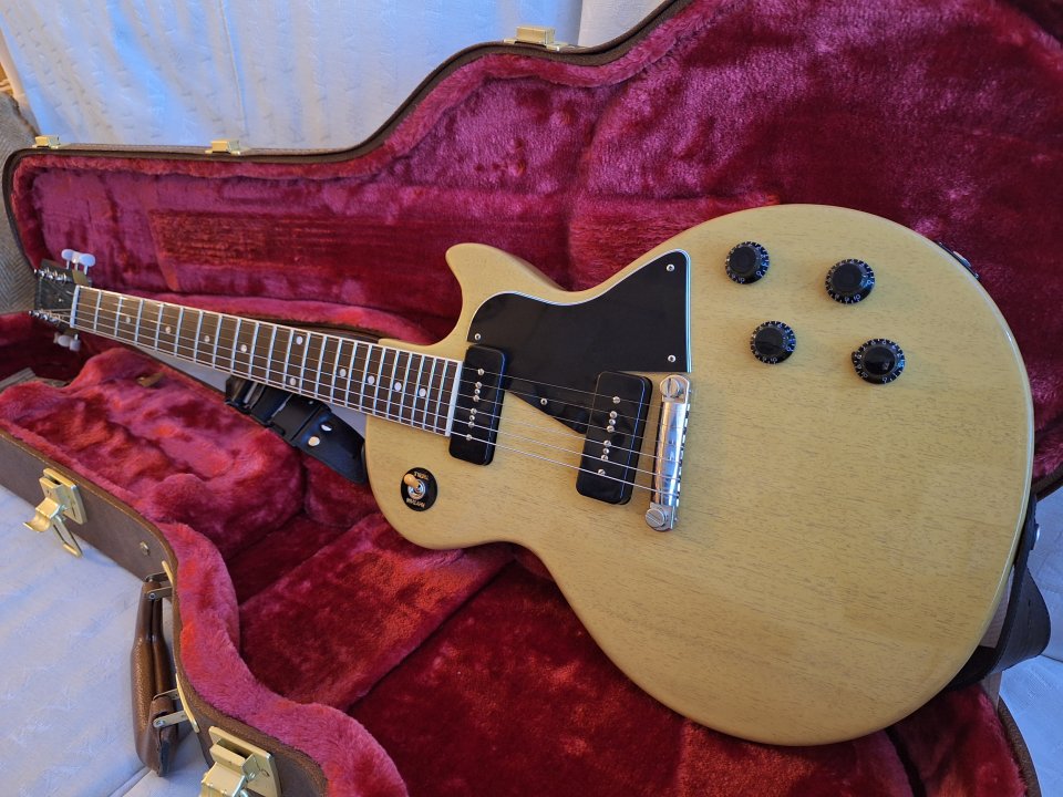 Gibson Les Paul Special TV Yellow (3,1 kg) de segunda mano · Foto 4 de 4 · Madrid · 1200 €