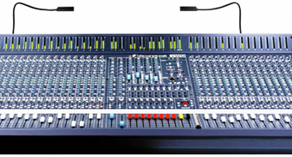 Soundcraft Two 32-8-2