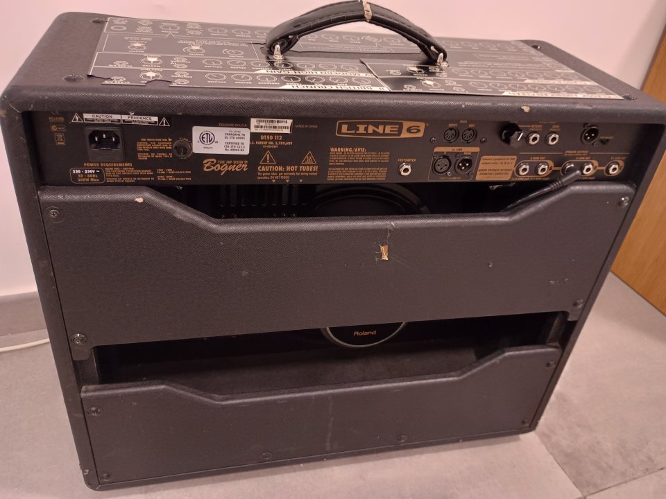 Amplificador Line 6 valvulas (averiado)