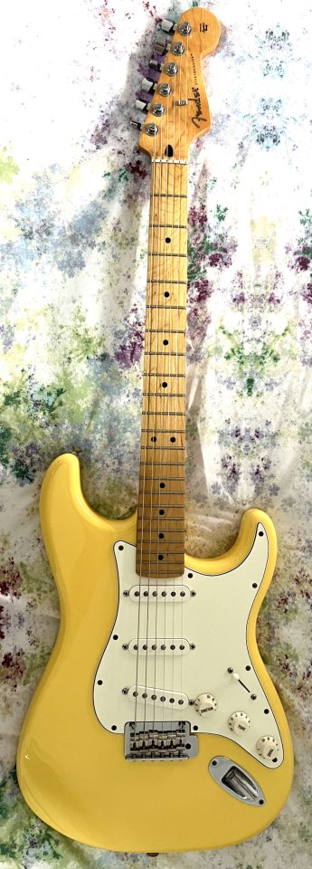 Fender Stratocaster México 75 Aniversario de segunda mano · Foto 1 de 2 · SC Tenerife · 550 €