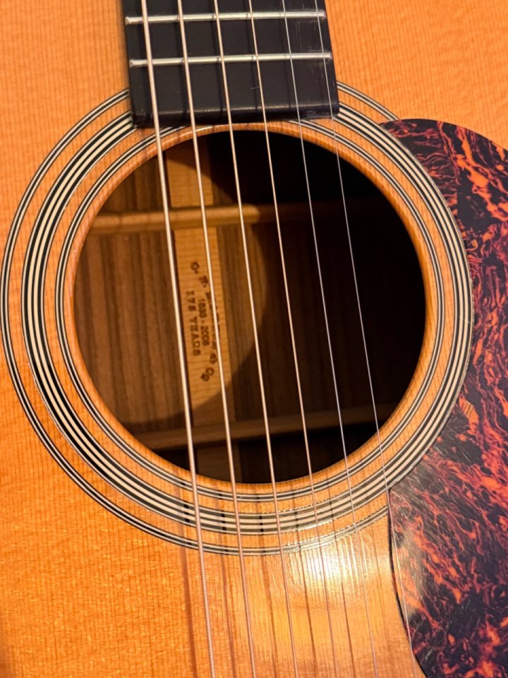 Martin HD-28 (2007) de segunda mano · Foto 5 de 7 · Valencia · 2500 €