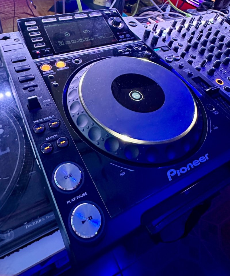Pioneer CDJ 2000 NXS