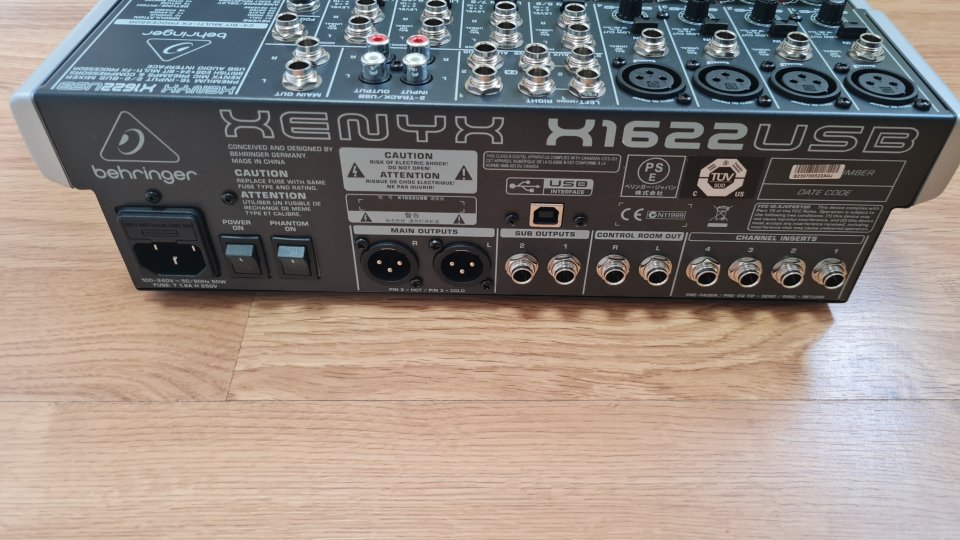 Mesa de mezclas Behringer Xenyx X1622USB de segunda mano · Foto 3 de 3 · Zamora · 150 €