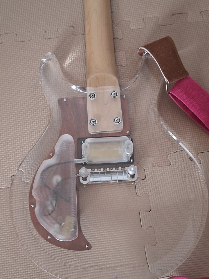 (DIY) ADA6 Dan Armstrong / Ampeg plexiglás de segunda mano · Foto 4 de 5 · A Coruña · 999 €