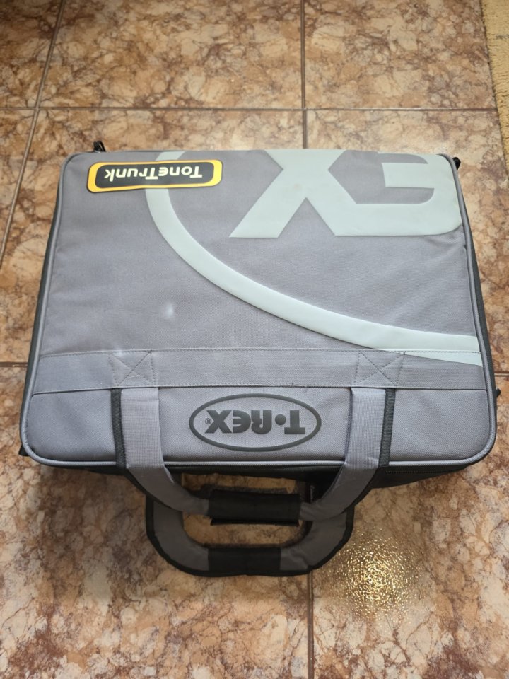 Fuente (nueva) mas Pedalboard (envio incluido) de segunda mano · Foto 5 de 5 · Cantabria · 79 €