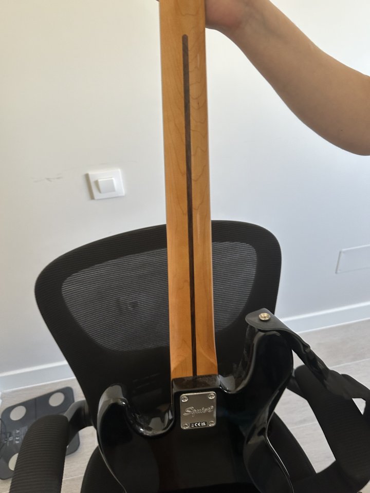 Squier CV 70s Jazz Bass V - NEGRO de segunda mano · Foto 6 de 6 · Madrid · 250 €