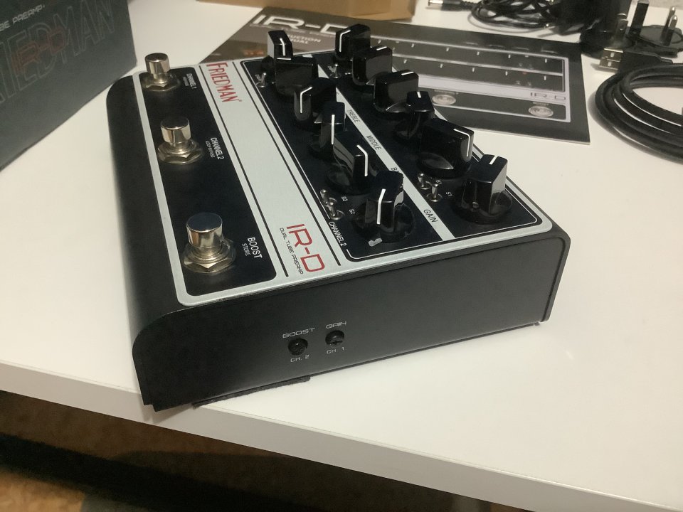 Friedman IR-D Dual Tube Preamp y dos válvulas nuevas de repuesto. de segunda mano · Foto 2 de 7 · Granada · 400 €