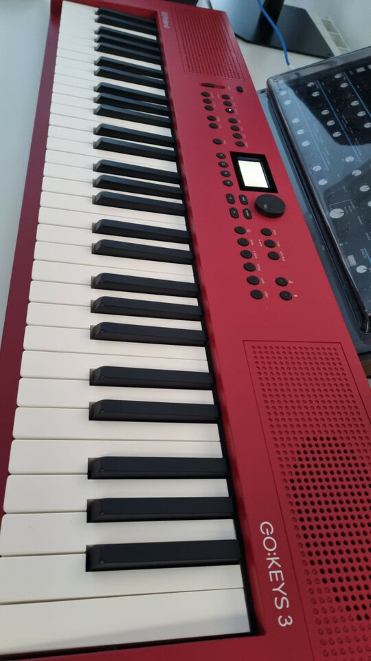Se vende piano Roland GO:KEYS 3 de segunda mano · Foto 3 de 3 · Zaragoza · 280 €
