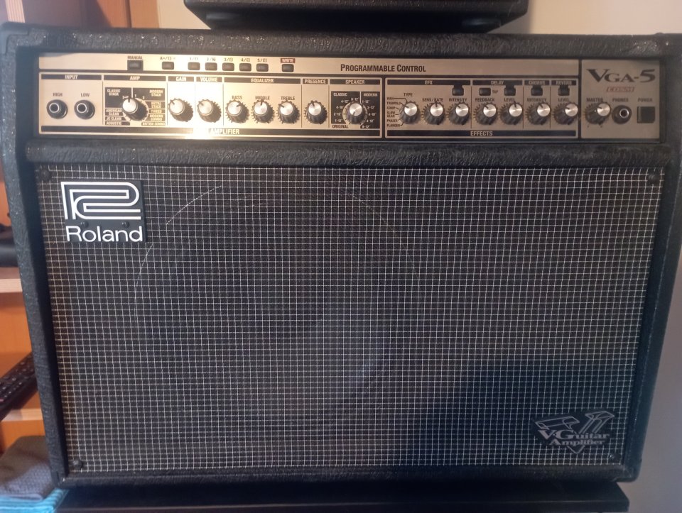 Amplificador Roland VGA 5