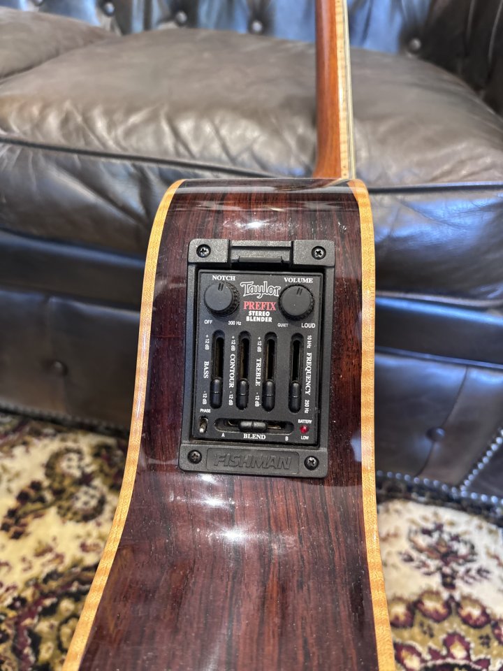 Taylor 814ce Fall Limited Edition (Cocobolo) del año 2003/2004. de segunda mano · Foto 8 de 10 · Pontevedra · 2750 €