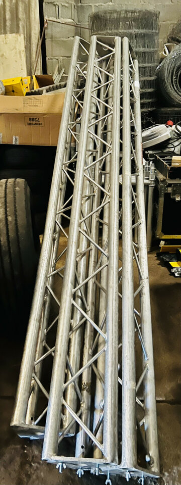 Truss triangular 9 metros longitud Maxlite