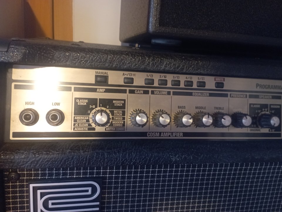 Amplificador Roland VGA 5
