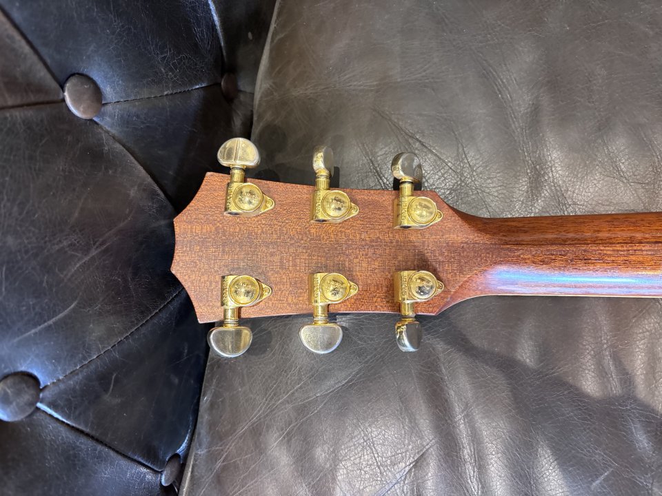 Taylor 814ce Fall Limited Edition (Cocobolo) del año 2003/2004. de segunda mano · Foto 9 de 10 · Pontevedra · 2750 €