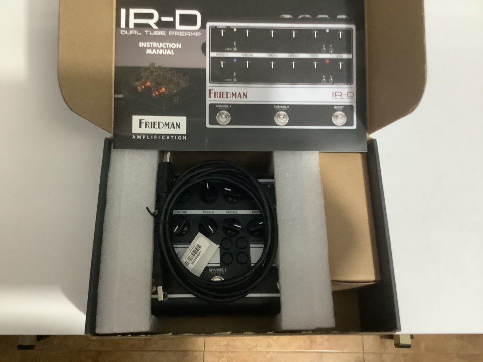Friedman IR-D Dual Tube Preamp y dos válvulas nuevas de repuesto. de segunda mano · Foto 5 de 7 · Granada · 400 €
