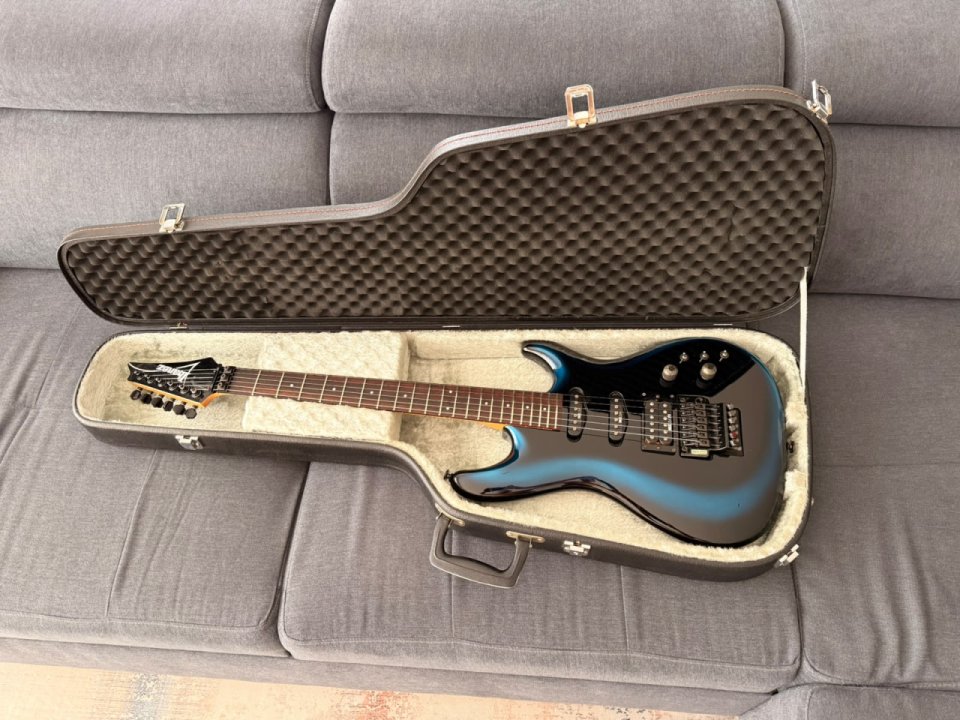 Ibanez 540R Bright Blue Burst (BB), Pre Satriani 1987 de segunda mano · Foto 1 de 10 · A Coruña · 2000 €