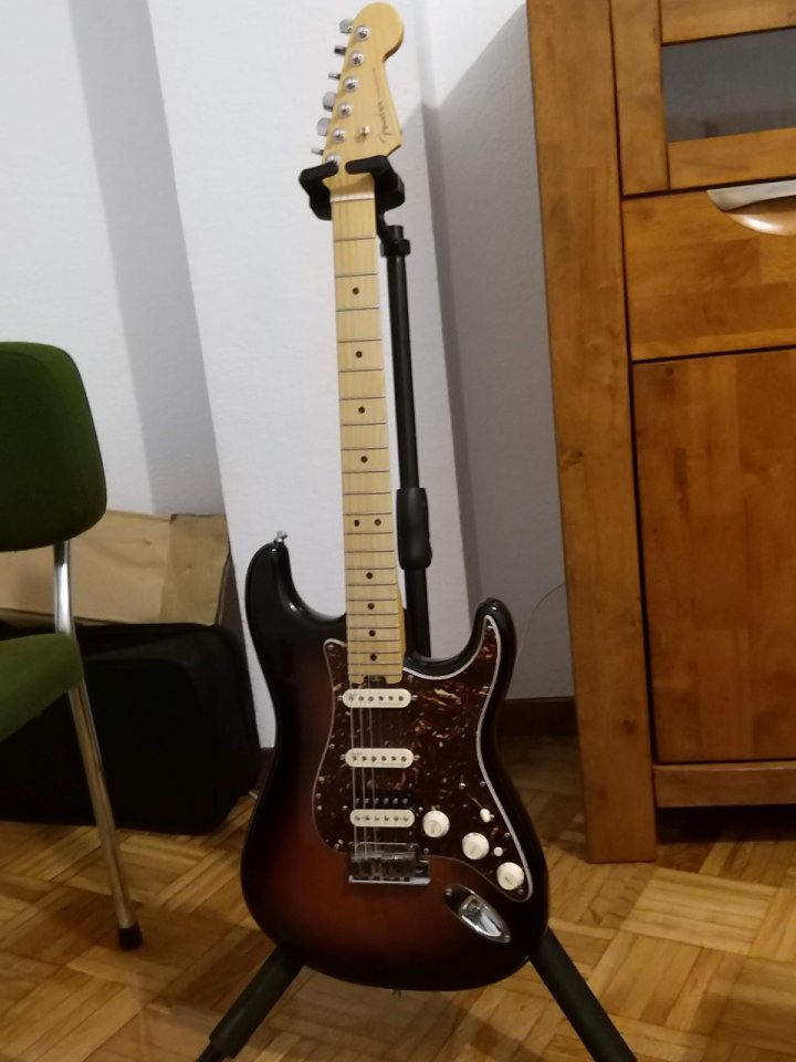 Fender stratocaster élite hss