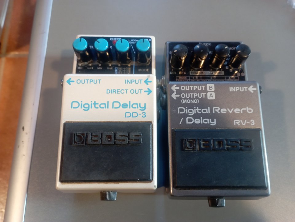 Pedales Boss Rv3 y DD3