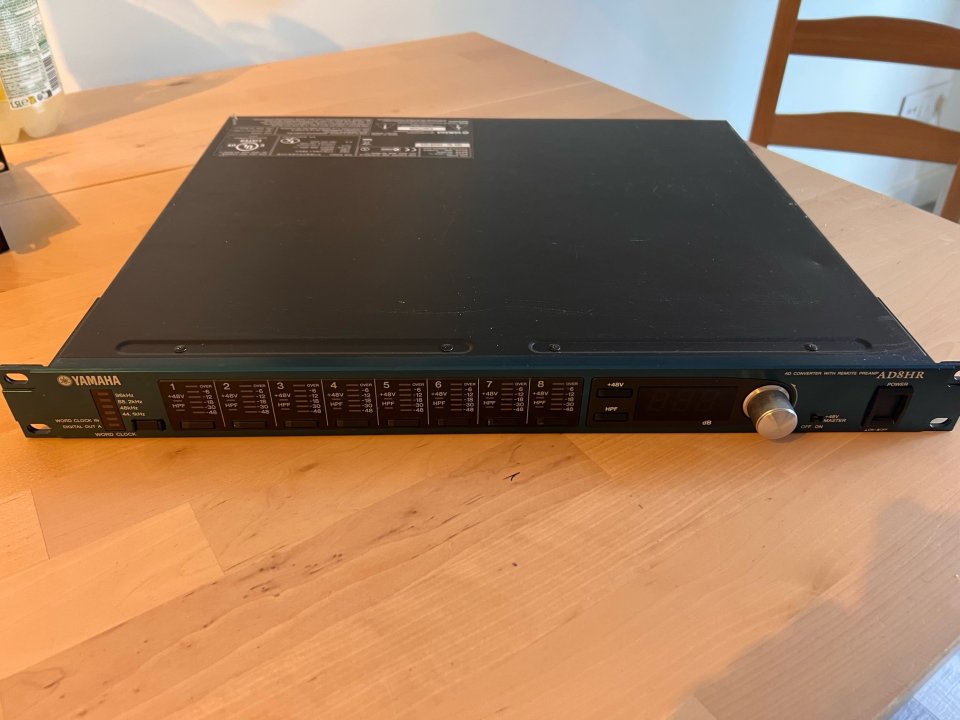 Varios equipos directo/estudio