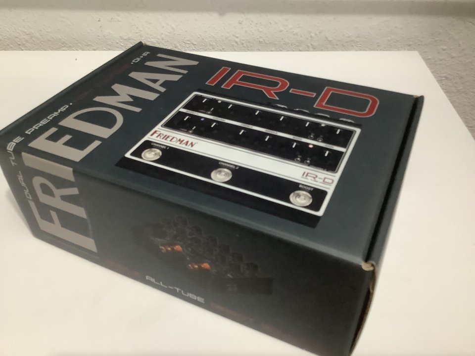 Friedman IR-D Dual Tube Preamp y dos válvulas nuevas de repuesto. de segunda mano · Foto 6 de 7 · Granada · 400 €