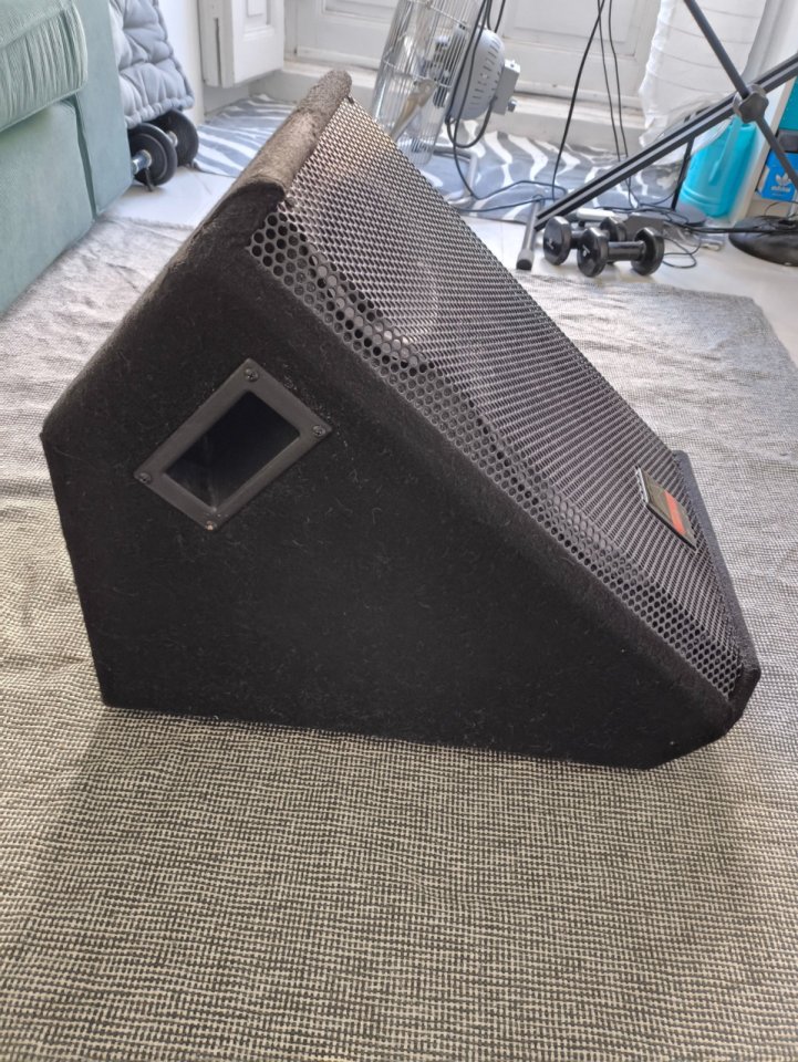 Whaferdale Pro PA activo de segunda mano · Foto 4 de 4 · Madrid · 350 €