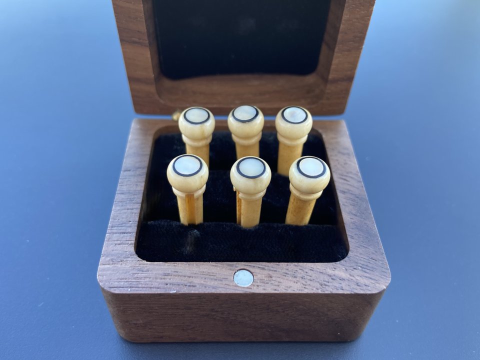 6 Pines de Puente GOA Premium Hueso de Camello y Nácar de segunda mano · Foto 9 de 9 · Badajoz · 34 €