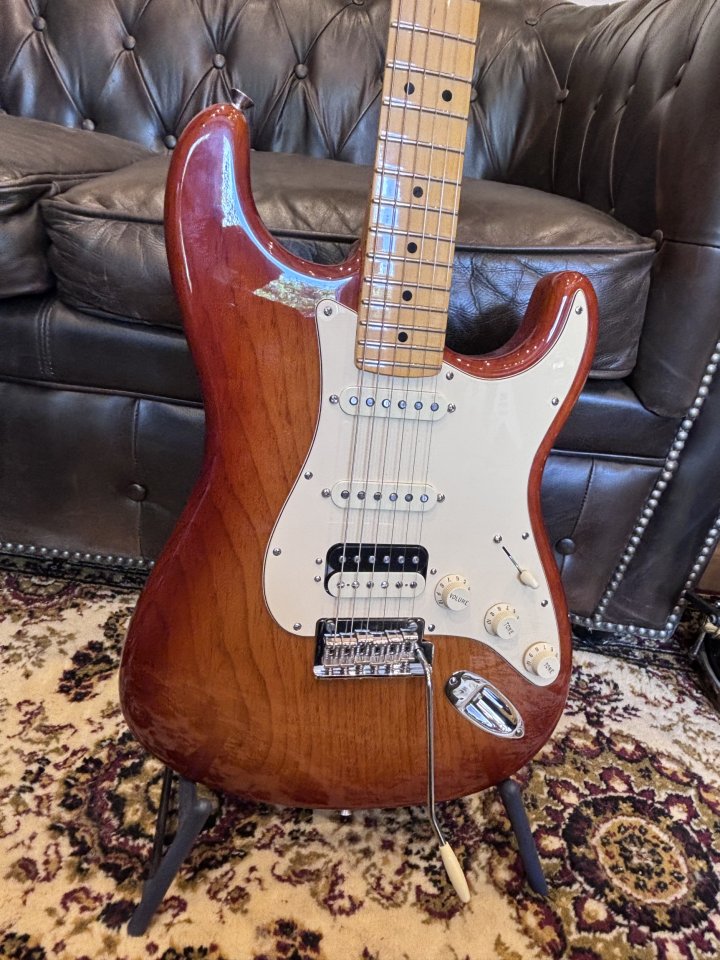 Fender American Professional II Stratocaster HSS Sienna 75th Anniversary de segunda mano · Foto 5 de 7 · Pontevedra · 1550 €