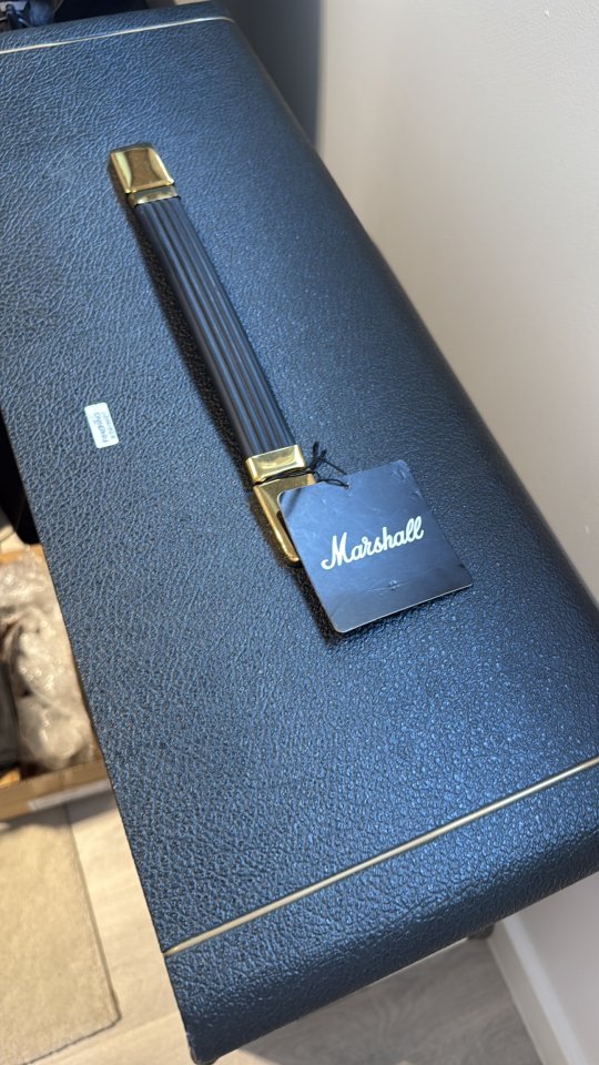 Marshall 1974x cx 1x12 cab de segunda mano · Foto 3 de 3 · Sevilla · 340 €