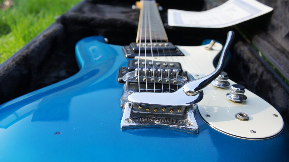 Mosrite Ventures  blue electric v65 Made in USA