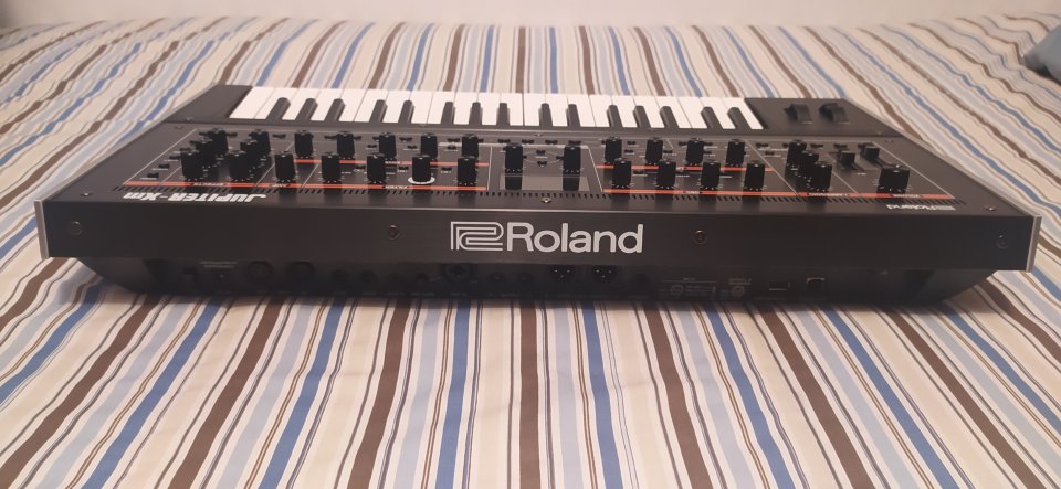 Roland Jupiter Xm de segunda mano · Foto 4 de 7 · Pontevedra · 1000 €