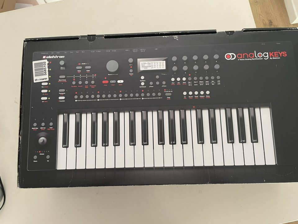 Elektron AK (Analog Keys) Synth + decksave de segunda mano · Foto 3 de 3 · Málaga · 800 €