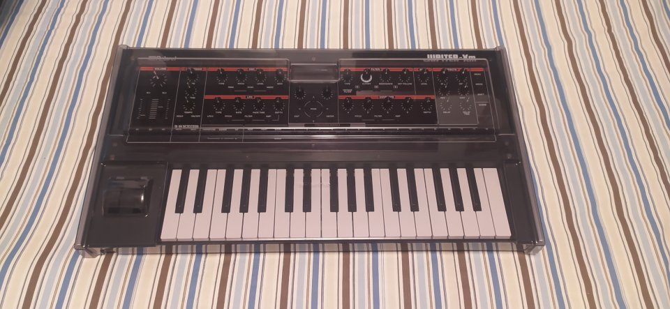 Roland Jupiter Xm de segunda mano · Foto 5 de 7 · Pontevedra · 1000 €
