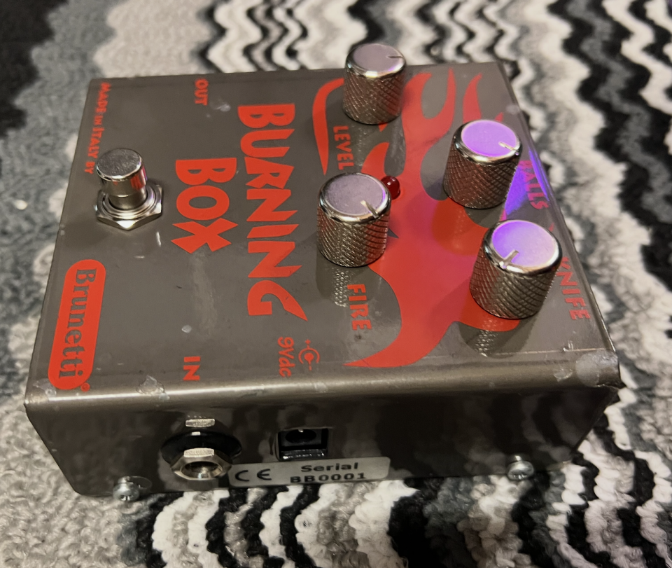 Brunetti Burning Box Pedal de distorsión