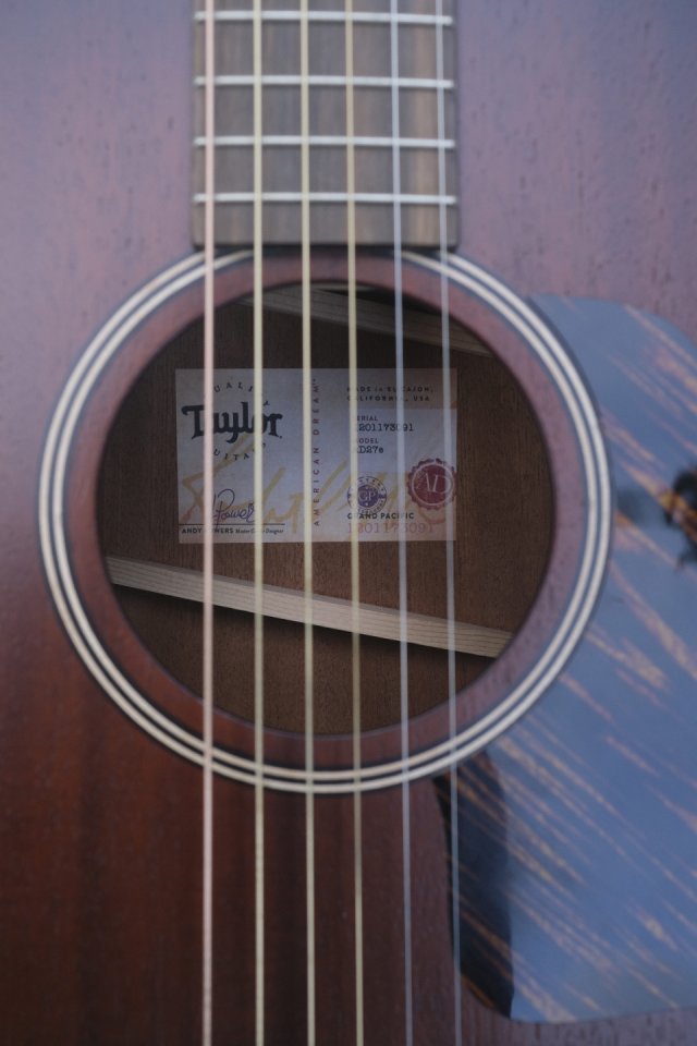 Guitarra Electroacústica Taylor AD27e SEB American Dream de segunda mano · Foto 3 de 10 · Cantabria · 1250 €
