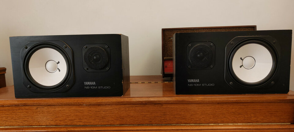 Yamaha NS-10M