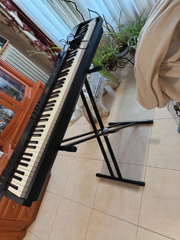 Roland rd 08 de segunda mano · Foto 2 de 4 · La Rioja · 450 €