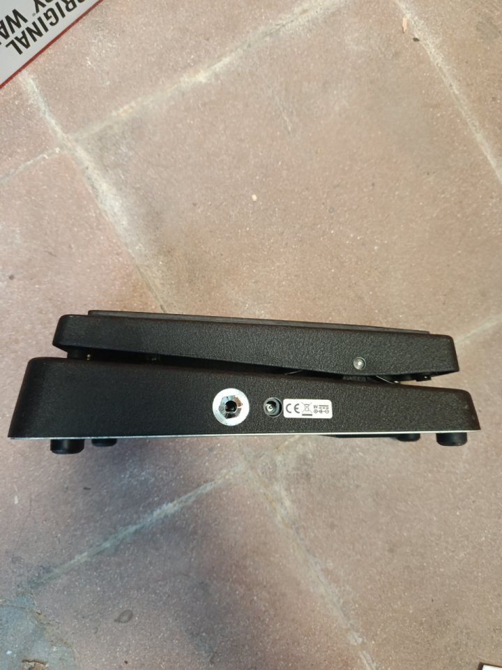 Wah wah Cry baby standar de segunda mano · Foto 5 de 7 · Madrid · 60 €