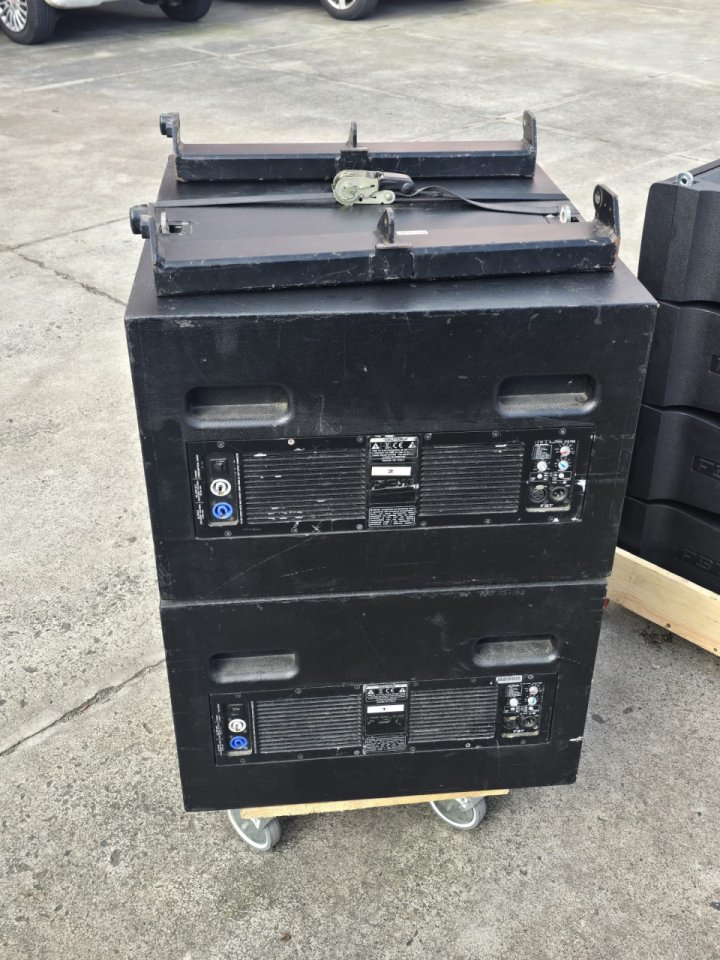 FBT Mitus 206LA sistema completo line array con subs y rigging