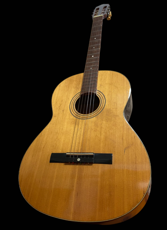 Guitarra Yamaha S-50A Dynamic Vintage 70`s de segunda mano · Foto 1 de 10 · Badajoz · 230 €