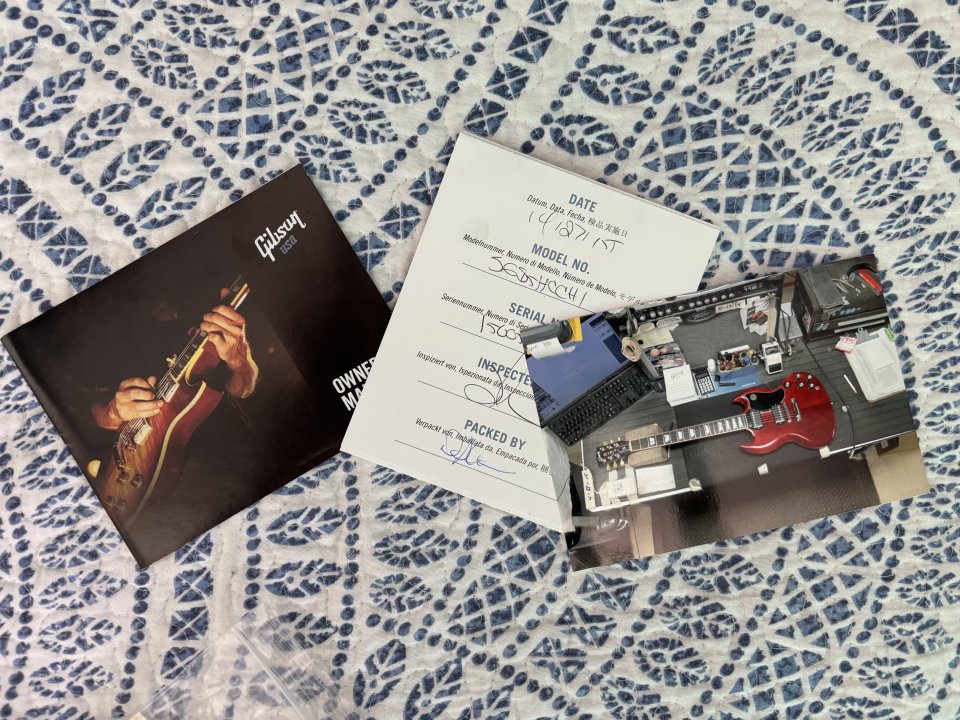 Checklist, Manual y Baby foto Original Gibson SG.