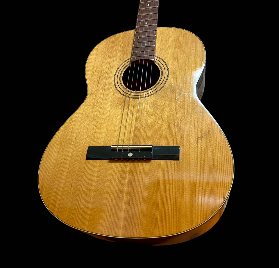 Guitarra Yamaha S-50A Dynamic Vintage 70`s de segunda mano · Foto 2 de 10 · Badajoz · 230 €