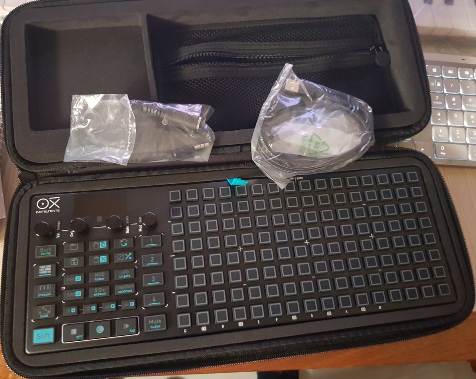 OXI ONE BLACK EDITION MK1 (Secuenciador) de segunda mano · Foto 1 de 4 · Sevilla · 620 €