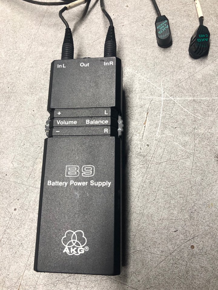 Microfonos AKG B9 Battery Power Supply C401+C402