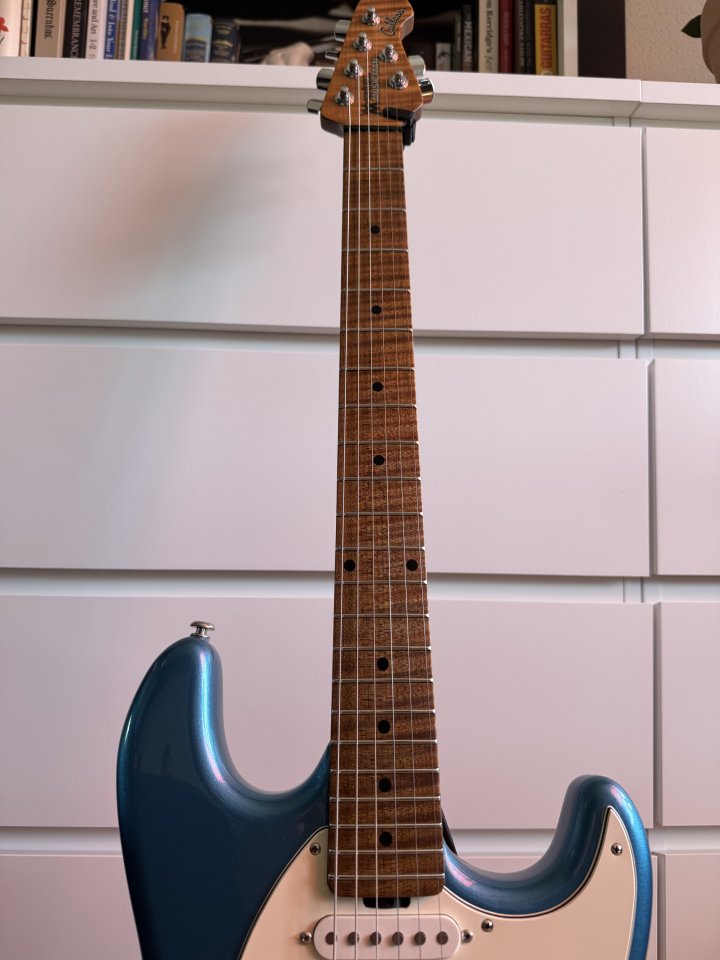 Music Man Cutlass SSS RS de segunda mano · Foto 3 de 10 · Madrid · 2300 €