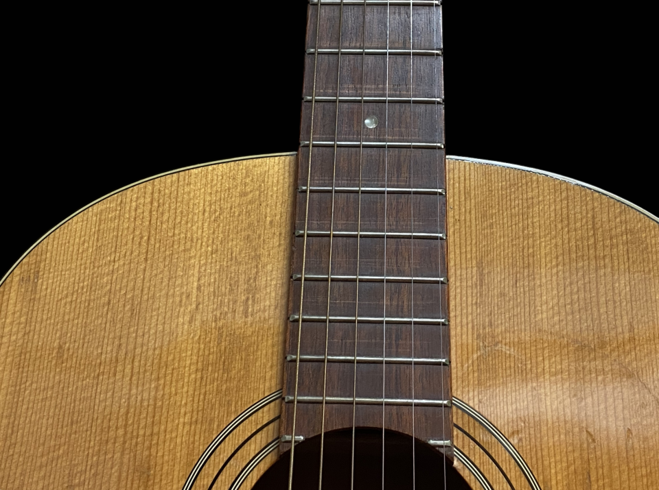 Guitarra Yamaha S-50A Dynamic Vintage 70`s de segunda mano · Foto 5 de 10 · Badajoz · 230 €