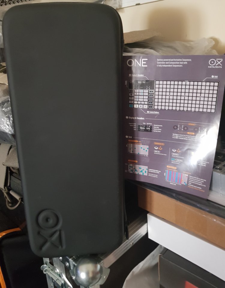 OXI ONE BLACK EDITION MK1 (Secuenciador) de segunda mano · Foto 4 de 4 · Sevilla · 620 €