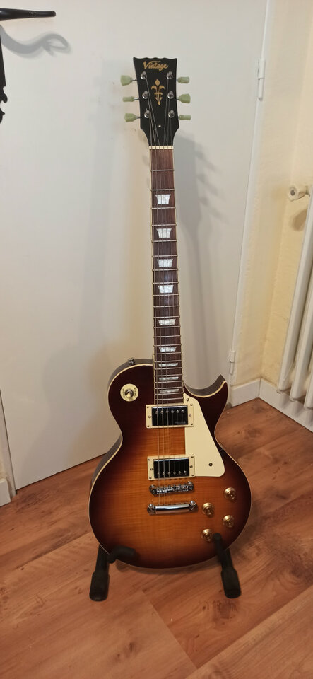 Bajada de precio¡¡ Guitarra Vintage v 100 IT (ice tea)